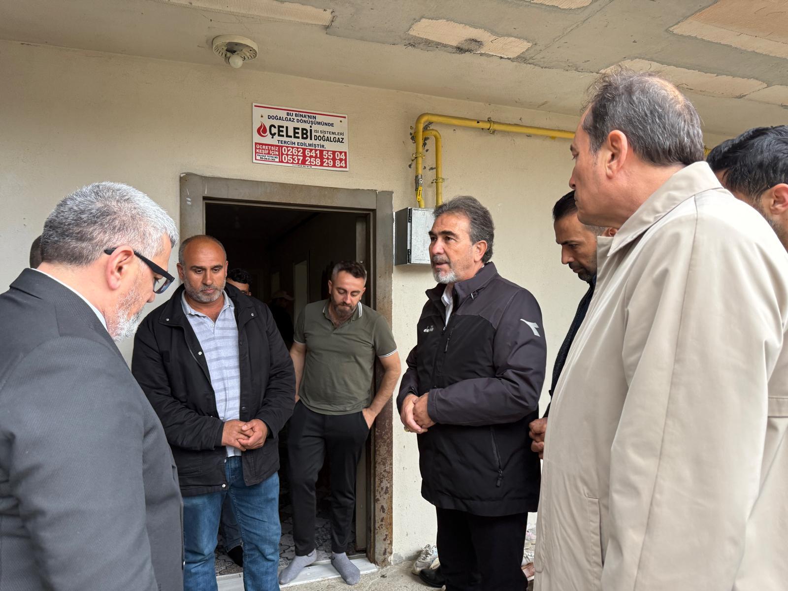 Yangın Faciasında Hayatını Kaybeden Ailelere Anlamlı Ziyaret! (2)