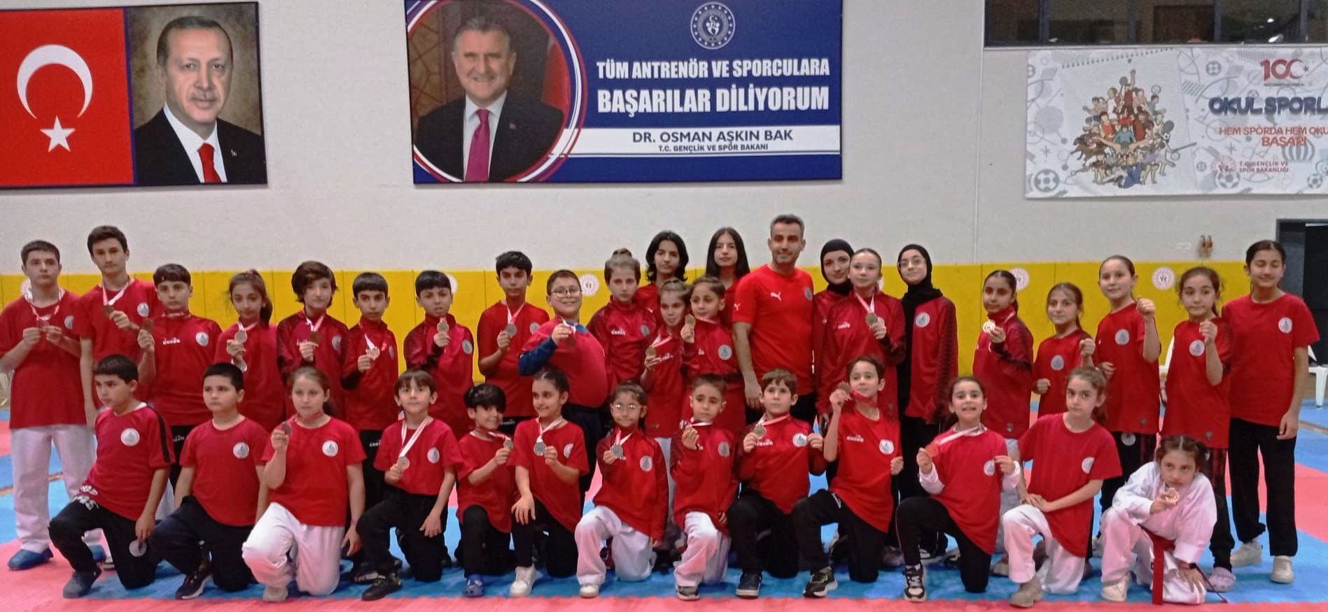 24 Kasim Öğretmenlere Saygi Kocaeli̇ Karate Şampi̇yonasinda Körfez Gb 1