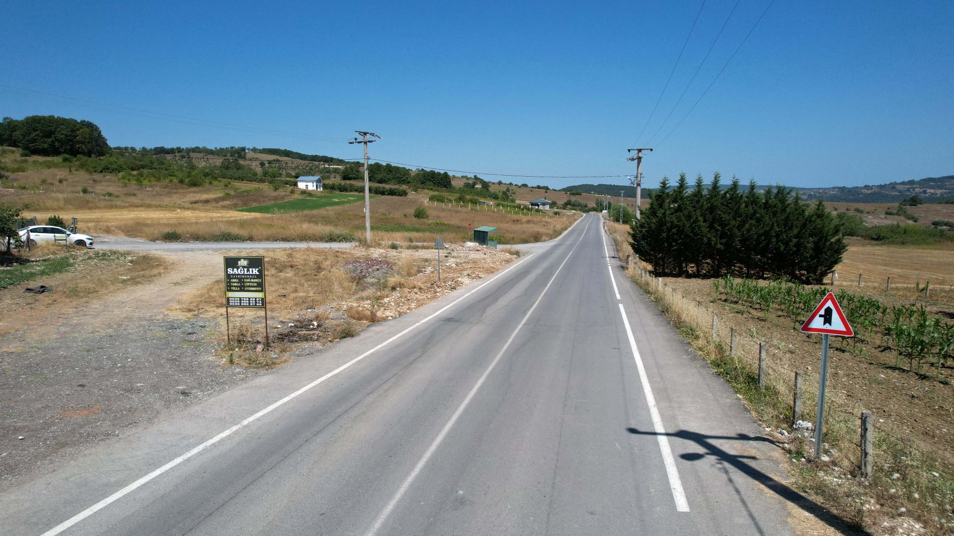 Akçaova Ile Deliveli Mahallesi Arasındaki 7.5 Kilometrelik Yol (2)
