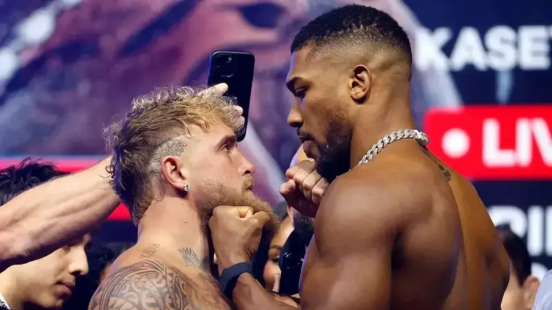 Anthony Joshua, Jake Paul’u 6. Rauntta Nakavt Etti! Boks Gecesi Miami’de Alev Aldı