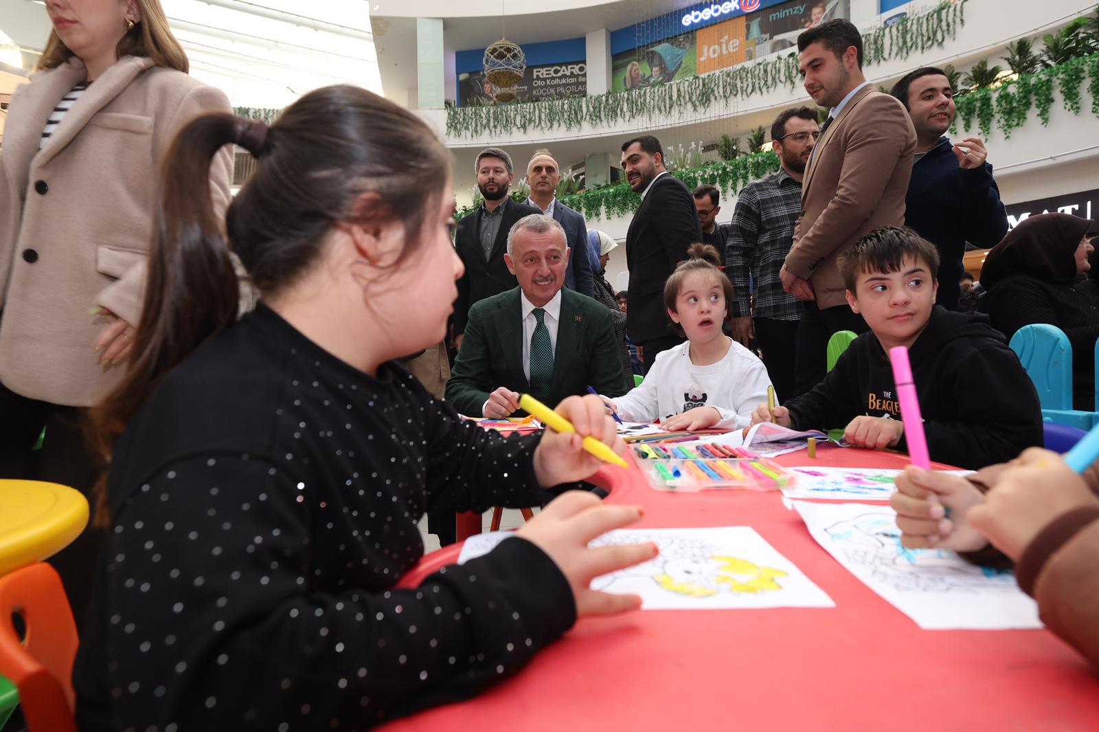 Başkan Büyükakın'dan Gonca'nın Gençlerine Tam Not (11)