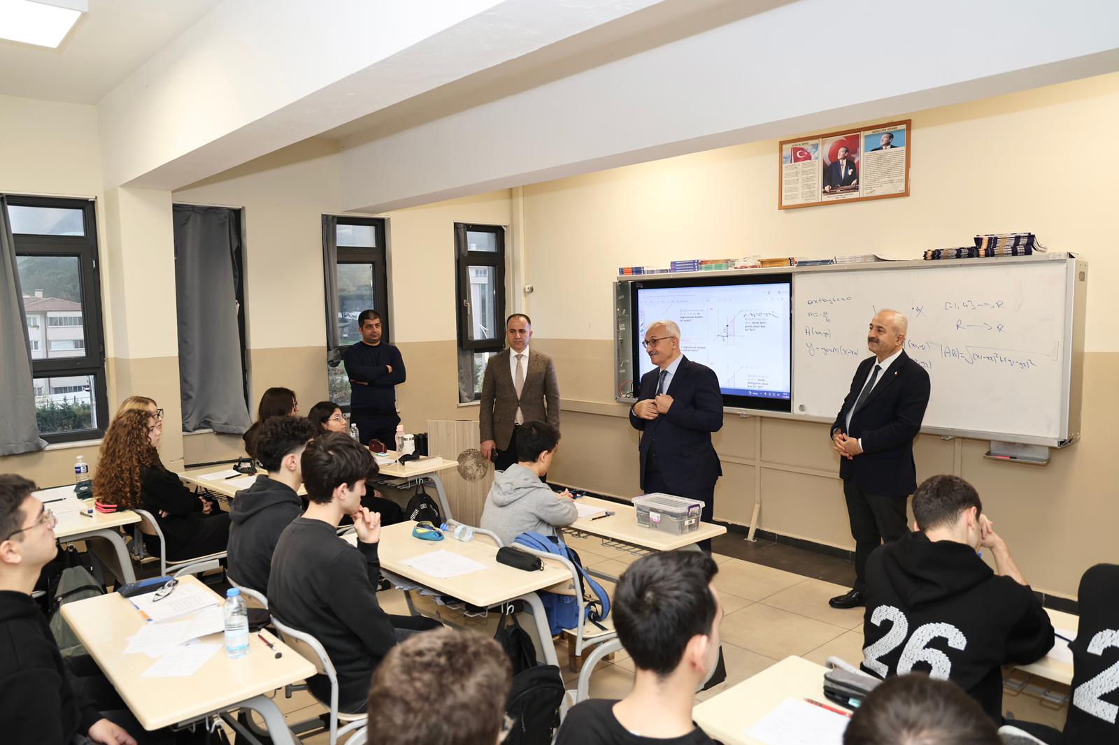 Başkan Büyükgöz Ve Kaymakam Özyiğit’ten Okul Ziyareti 1