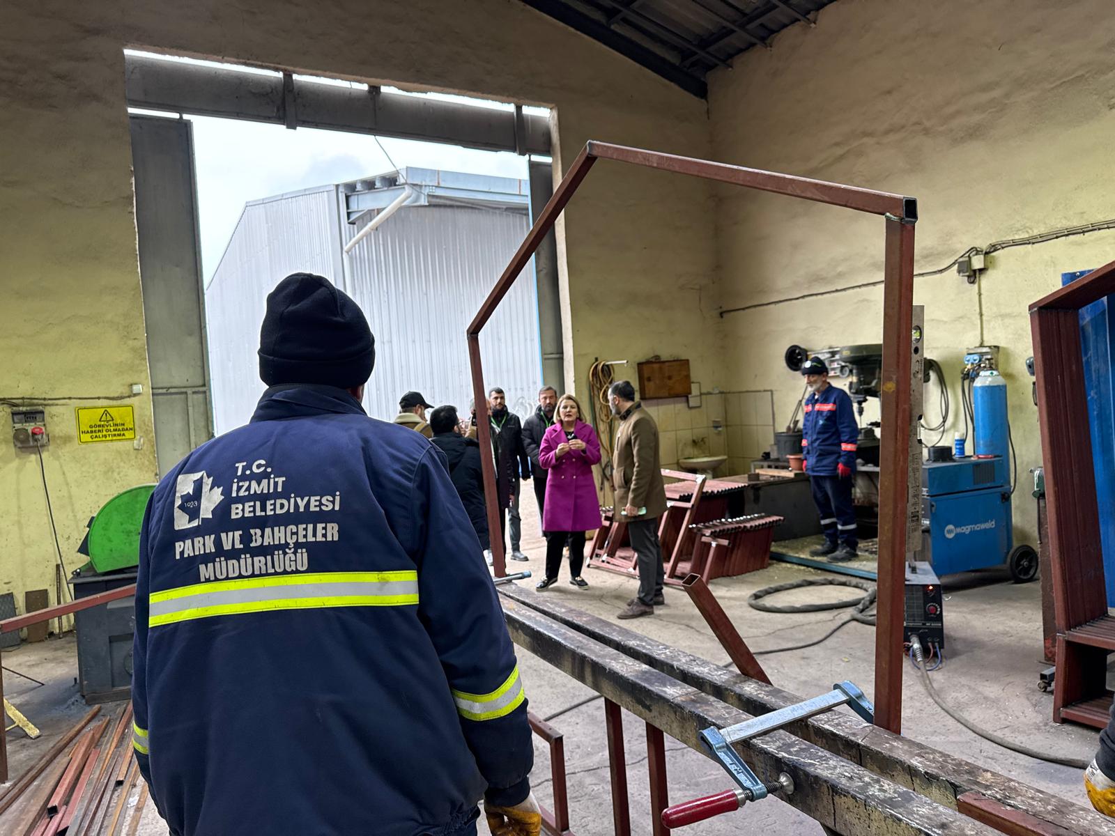 Baskan Hürriyet Park Ve Bahçeler Müdürlügü Santiyesini Inceledi (3)