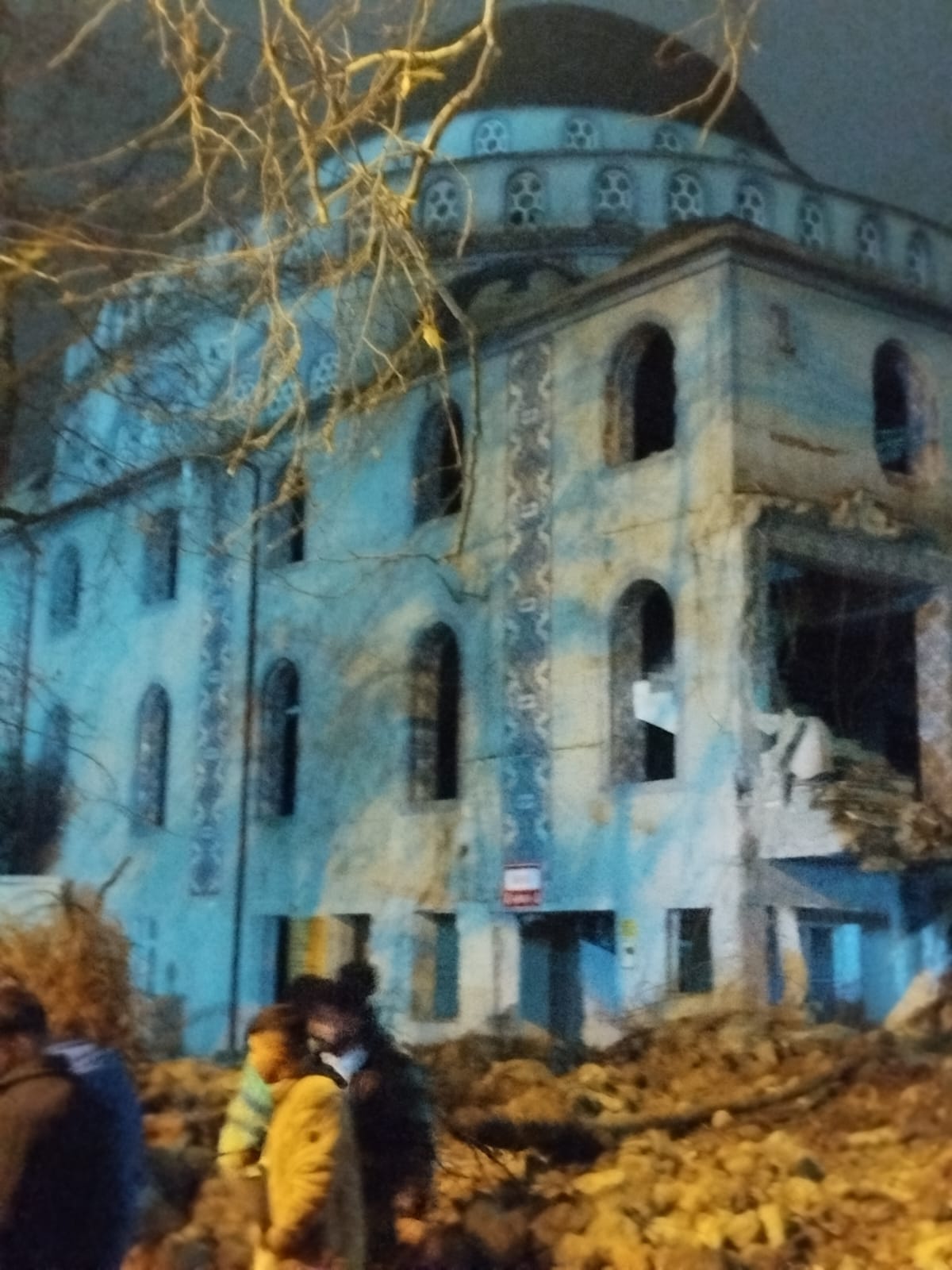 Böyle Cami Mi Yıkılır! (1)