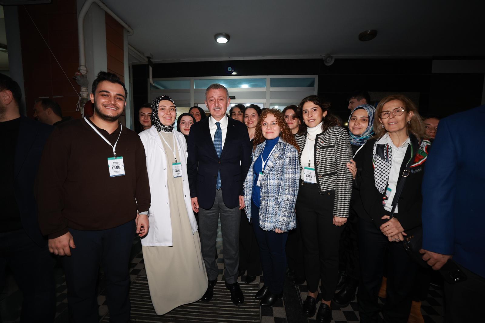 Büyükakın Akademi Liselerde Gençlerimizi Geleceğe Hazırlıyoruz (1)