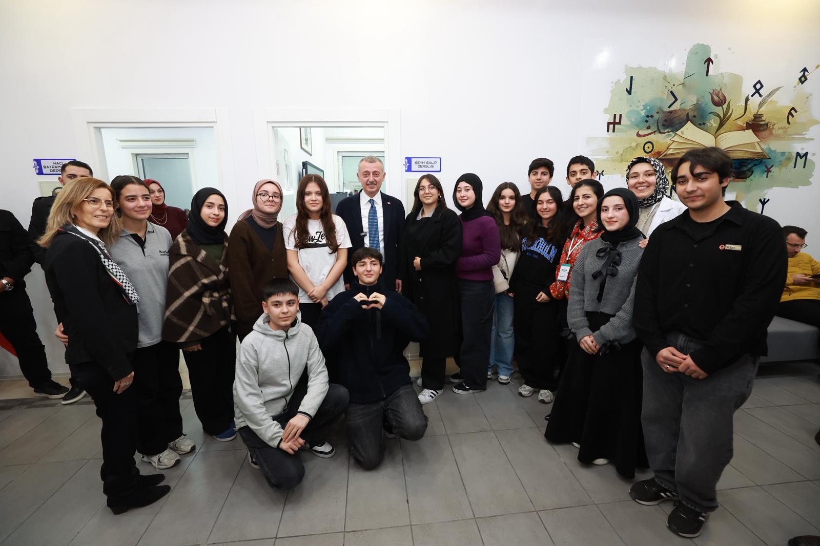 Büyükakın Akademi Liselerde Gençlerimizi Geleceğe Hazırlıyoruz (7)