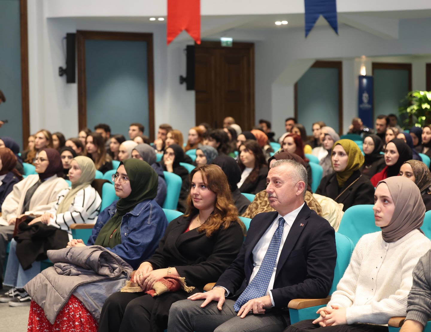 Büyükakın Geleceğin Lider Adayları Ile Bir Araya Geldi (4)