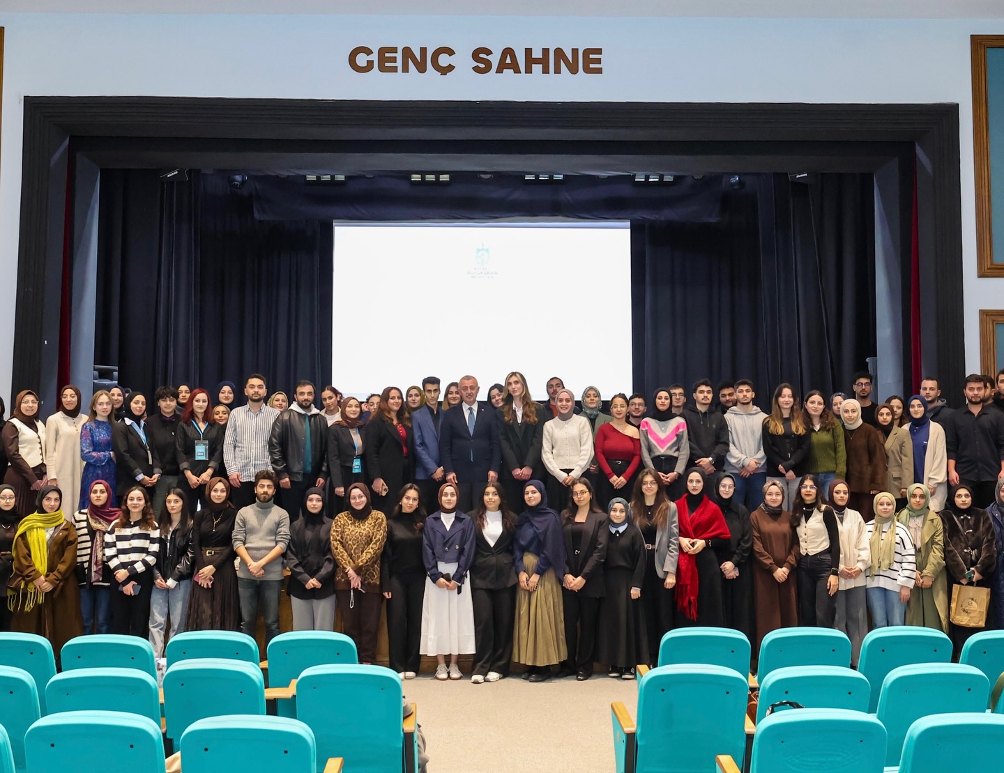 Büyükakın Geleceğin Lider Adayları Ile Bir Araya Geldi (5)