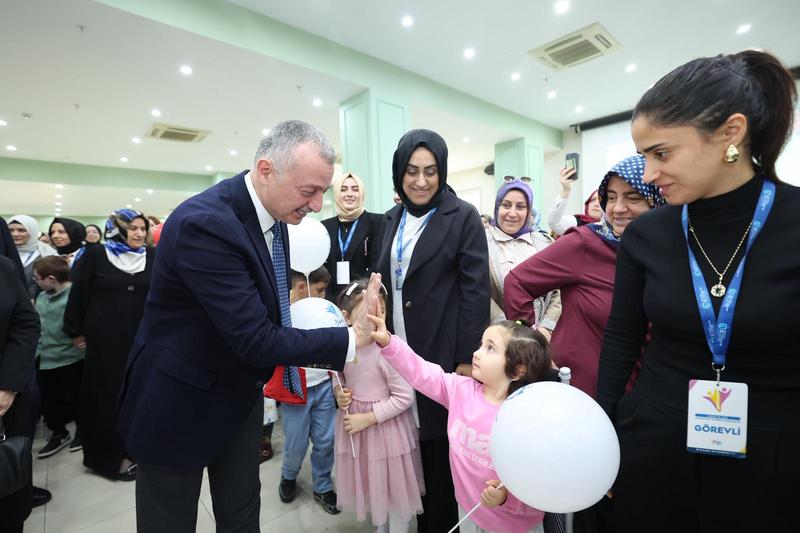 Büyükakın, İlham Veren Kadınlarla Buluştu “Kadın Mutlu Olursa Toplum Da Mutlu Olur” (4)