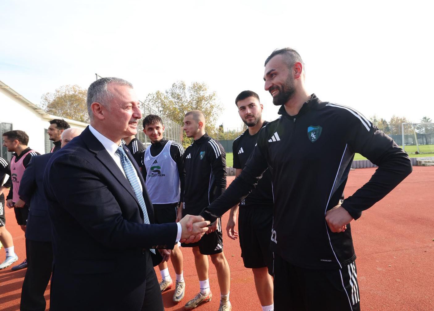 Büyükakın'dan Kocaelispor'a Moral Veren Ziyaret (2)