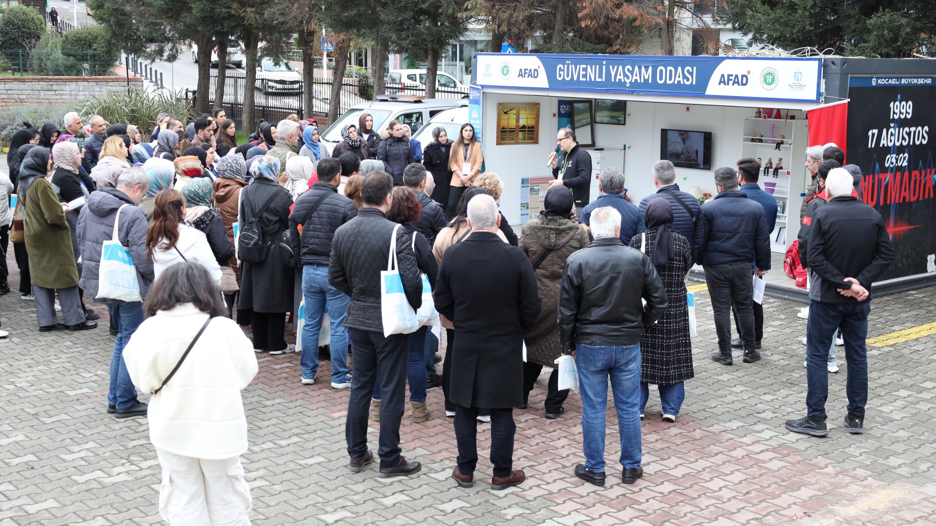 Büyükşehir, Çayırova'yı Olası Afetlere Hazırladı (20)