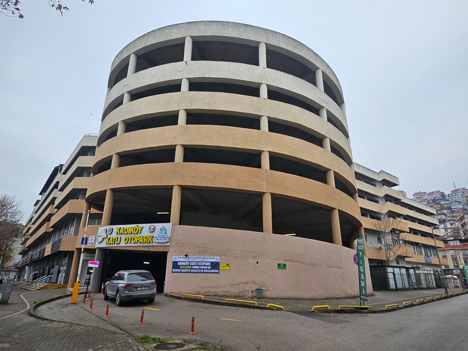 Büyükşehir'den Otopark Düzeni Için Yeni Uygulama (1)-1