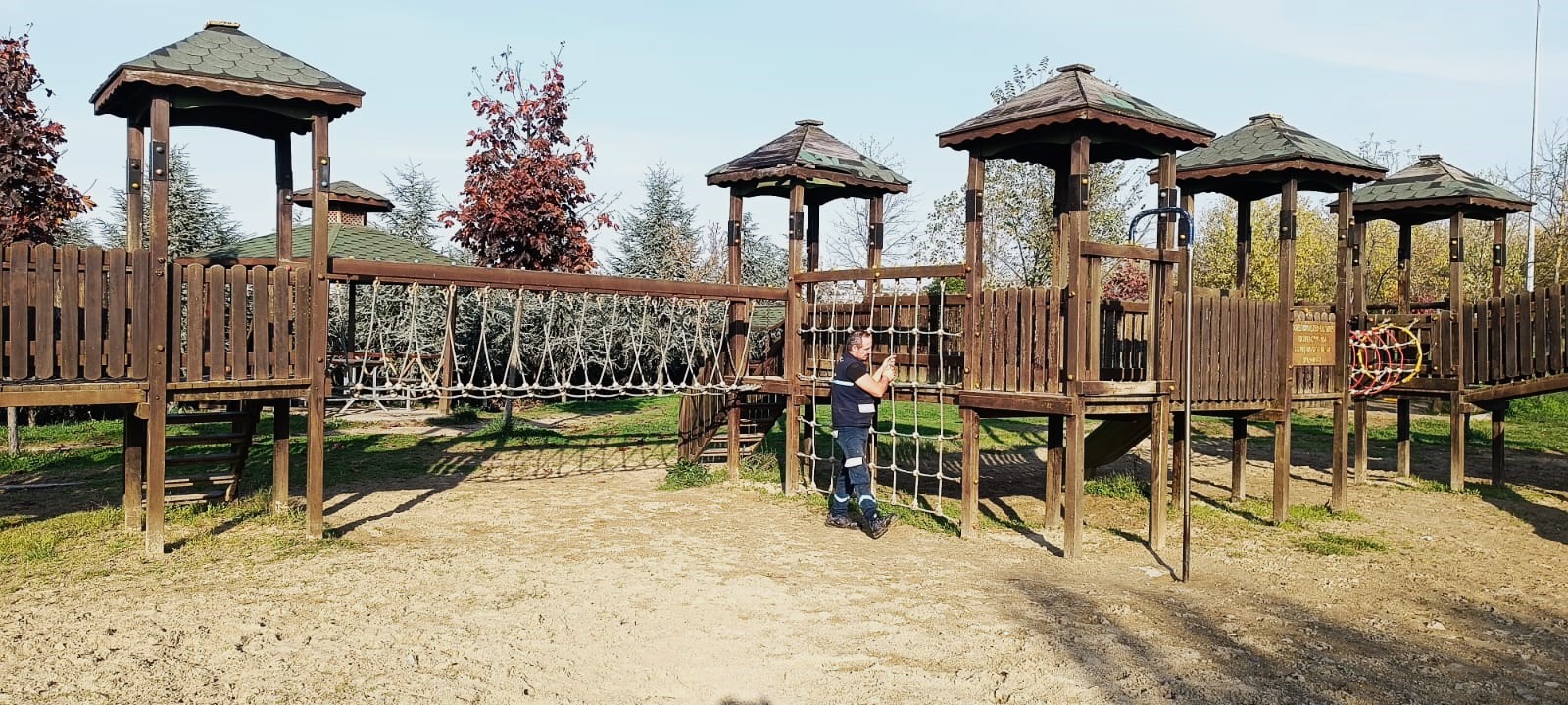 Büyükşehir'den Oyun Gruplarına Düzenli Bakım (11)