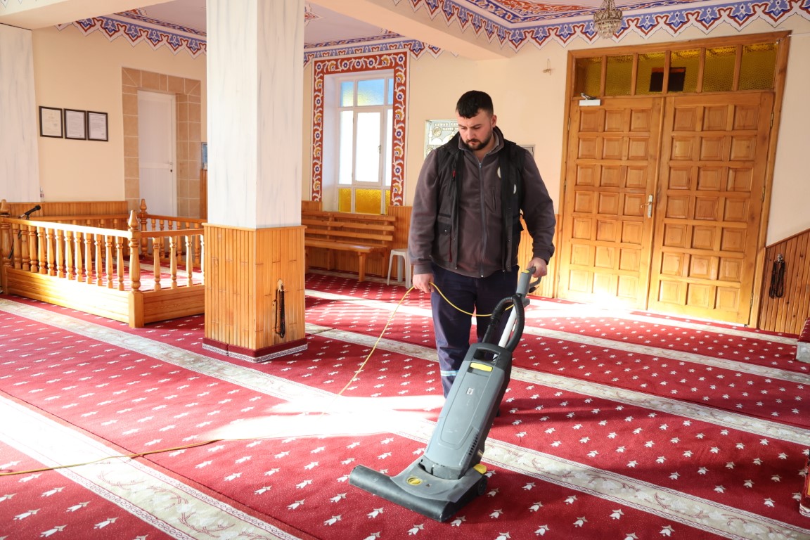 Cami Temizliği (3)