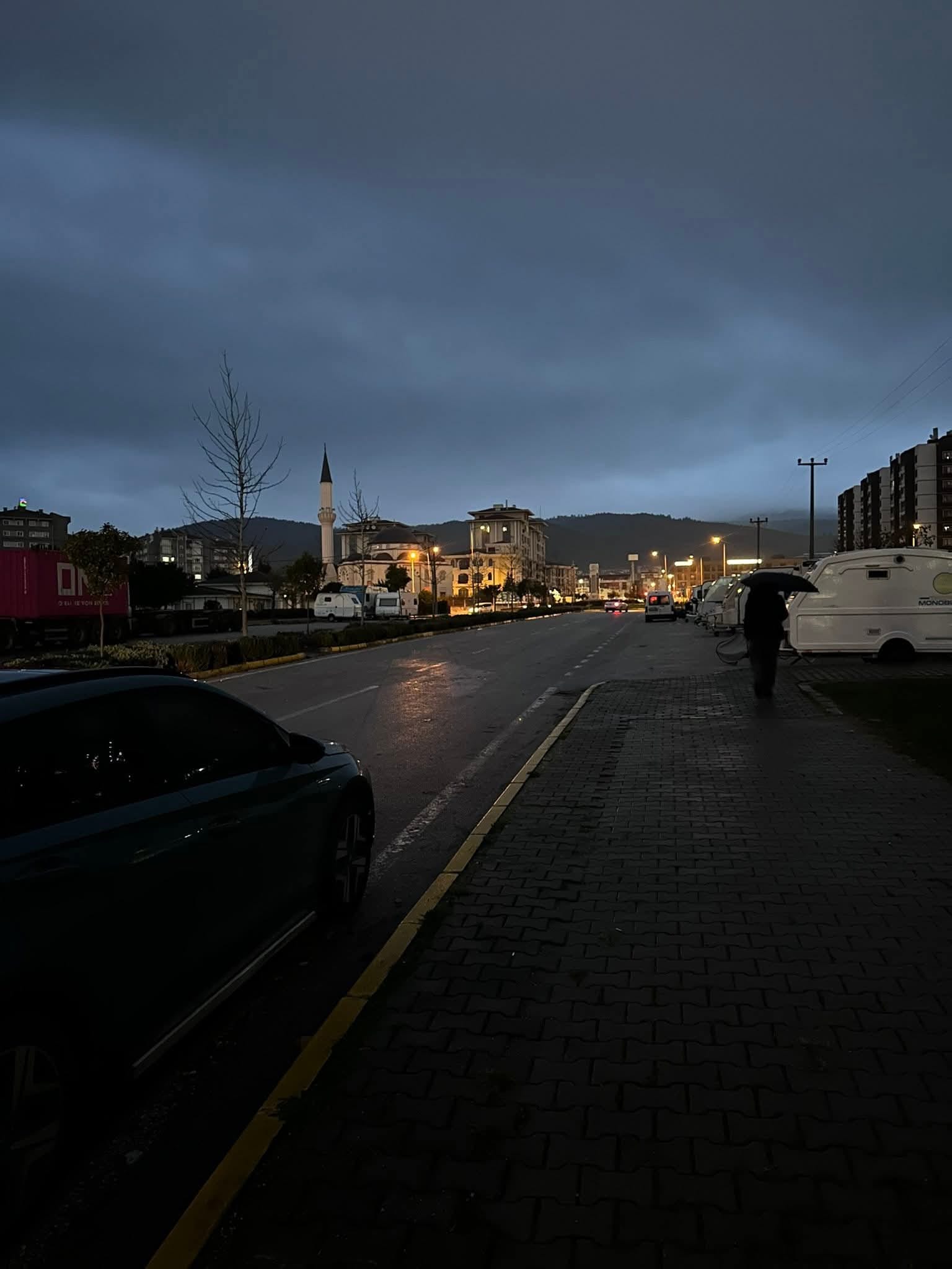 Chp’li Arslan’dan Karanlıkta Eğitim Tepkisi “Bu İhmal Çocuklarımızın Hakkı Mı” 5