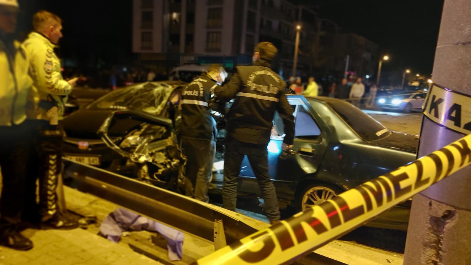 D 100'De Feci Kaza! 08