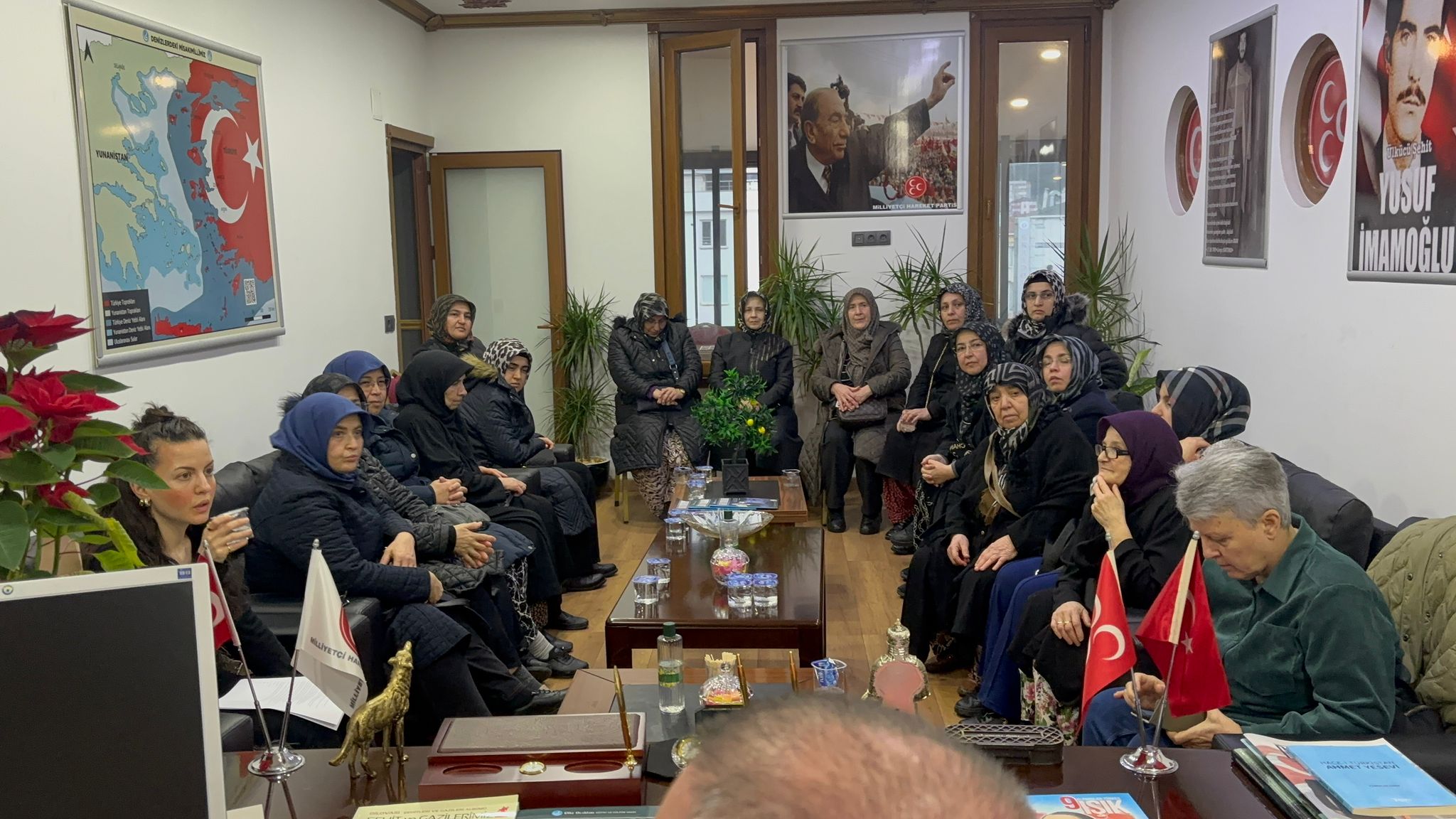 Demirciler Köyü Kadınlarından Mhp Dilovası’na Anlamlı Ziyaret 1