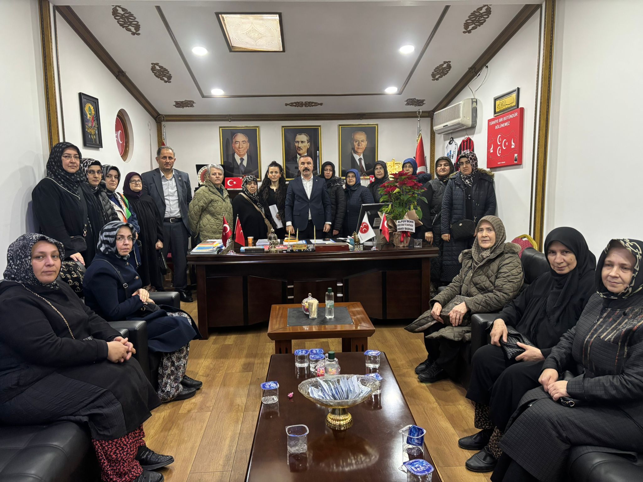 Demirciler Köyü Kadınlarından Mhp Dilovası’na Anlamlı Ziyaret 3