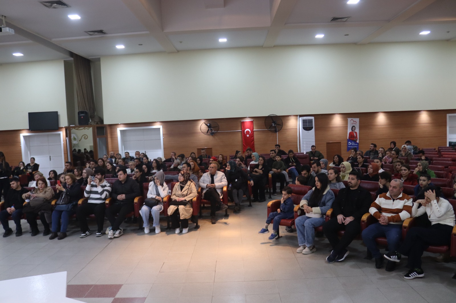 `Dijital Dünyada Saglikli Çocuk Büyütmek' Paneli (1)