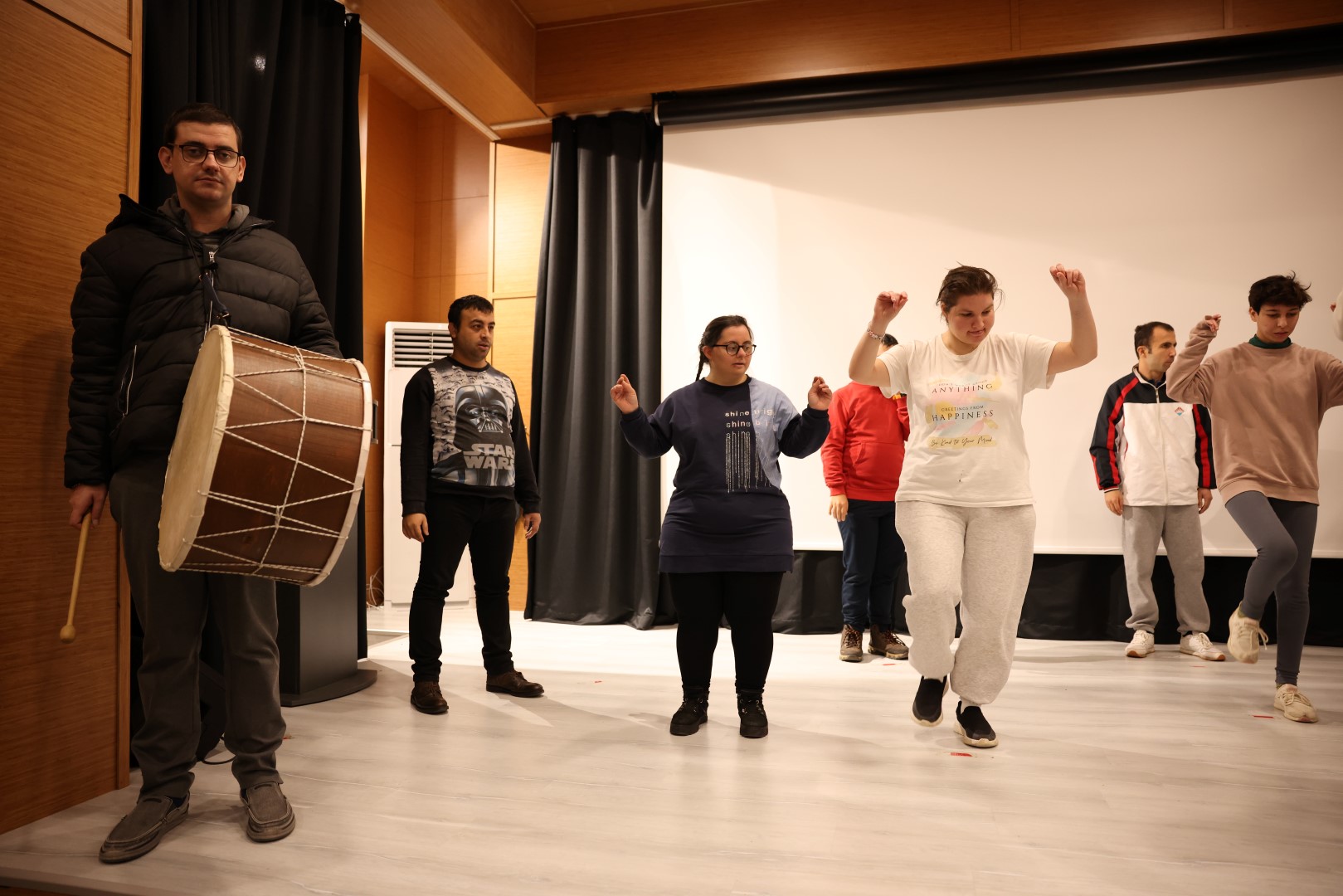 Engelleri Aşan Adımlar Sahneye Taşınıyor (3)