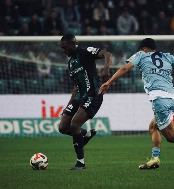 Futbol Yok Ama 1 Puan Var (2)