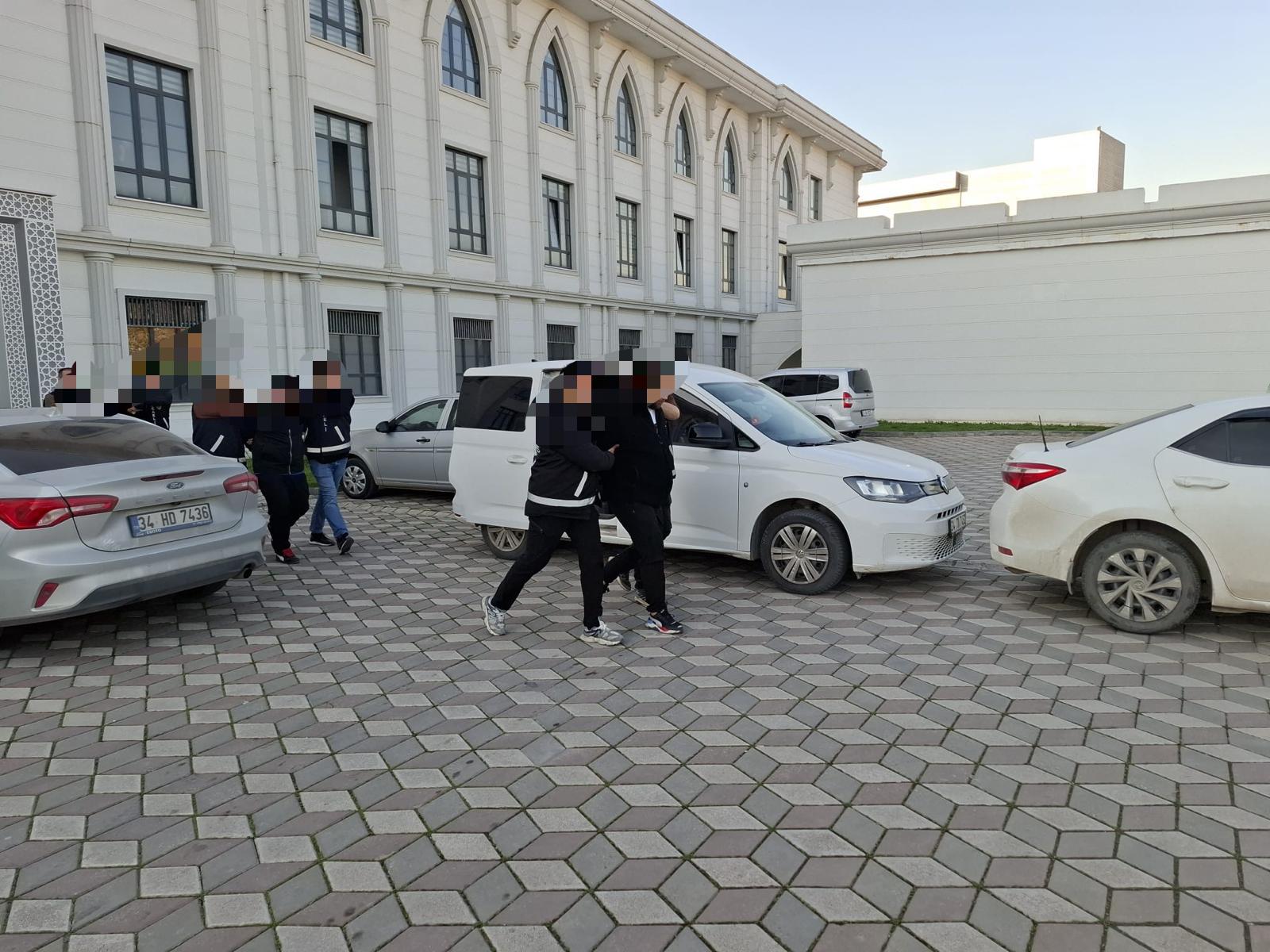 Futbolcu Uğurcan Bekçi Ve Alperen Ocakları İlçe Başkanını Vuran Şahıslar Tutuklandı! (3)