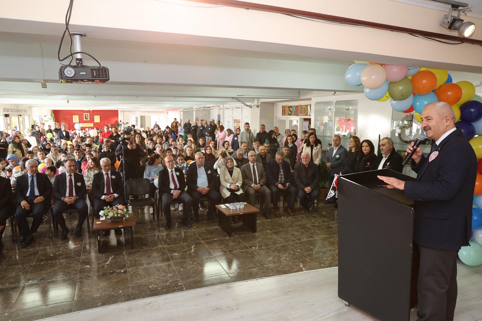 Gebze’de 3 Aralık Coşkusu! Özel Çocuklardan Alkış Yağmuru (1)