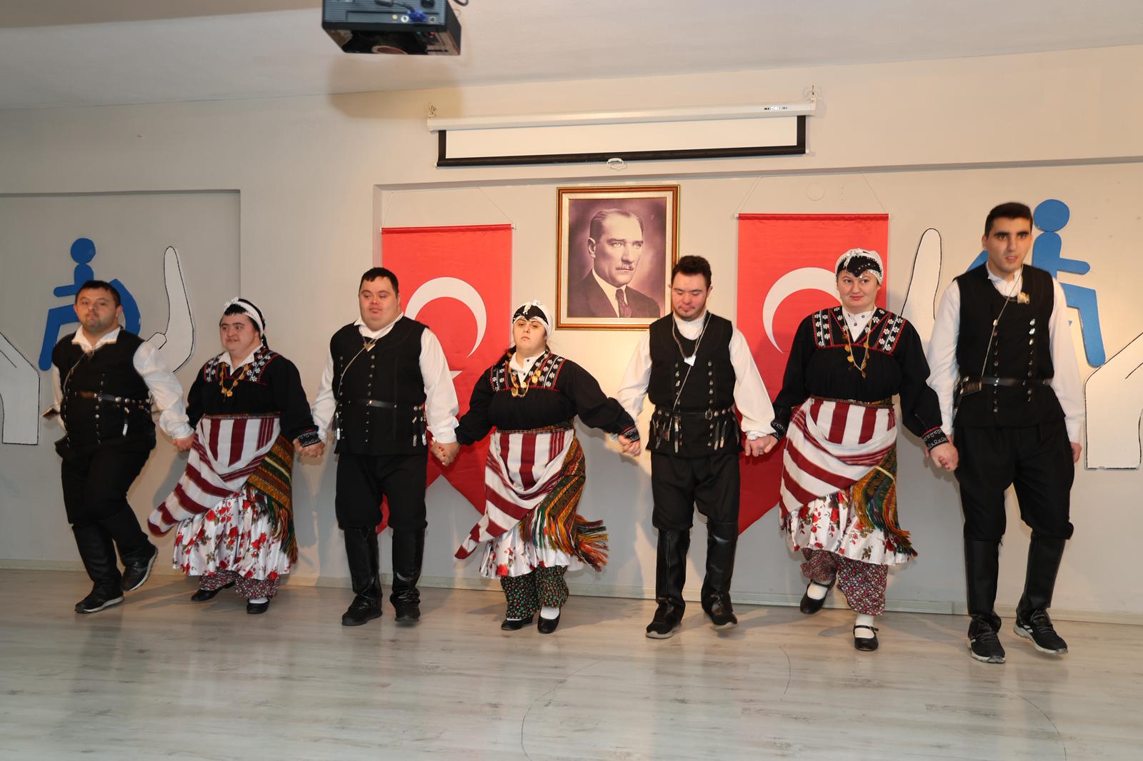 Gebze’de 3 Aralık Coşkusu! Özel Çocuklardan Alkış Yağmuru (8)