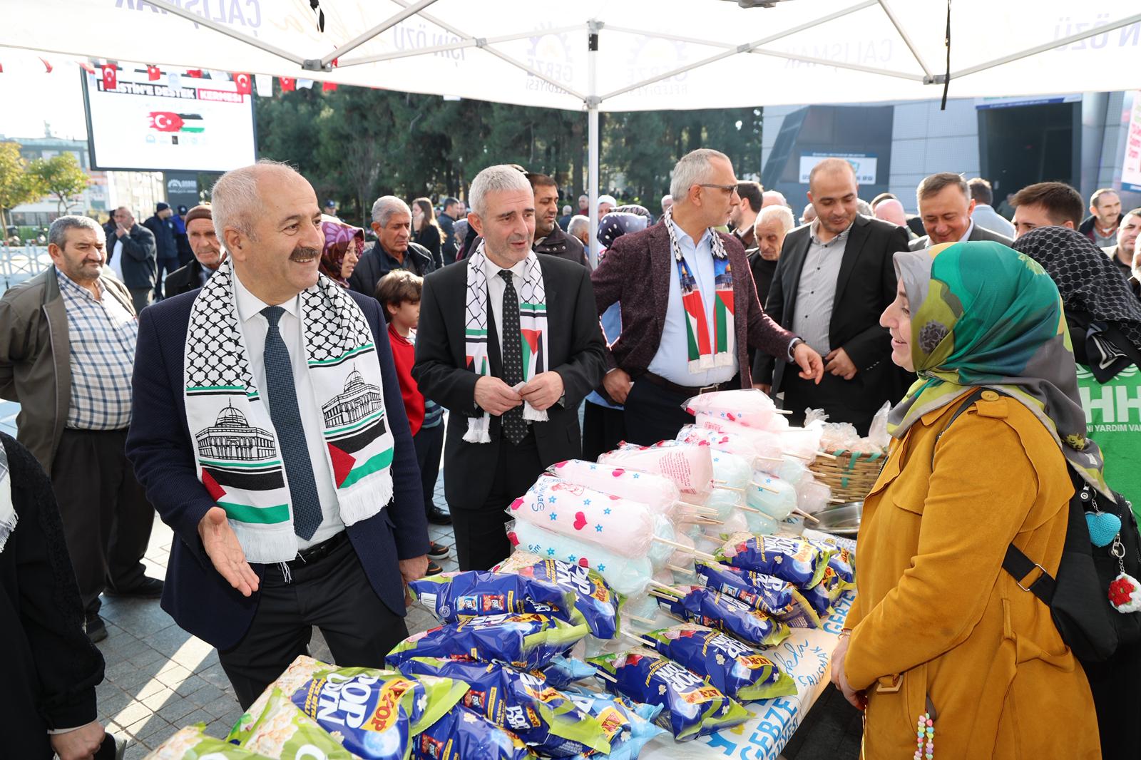 Gebze’de Filistin’e Destek Kermesi Yoğun İlgiyle Açıldı 2