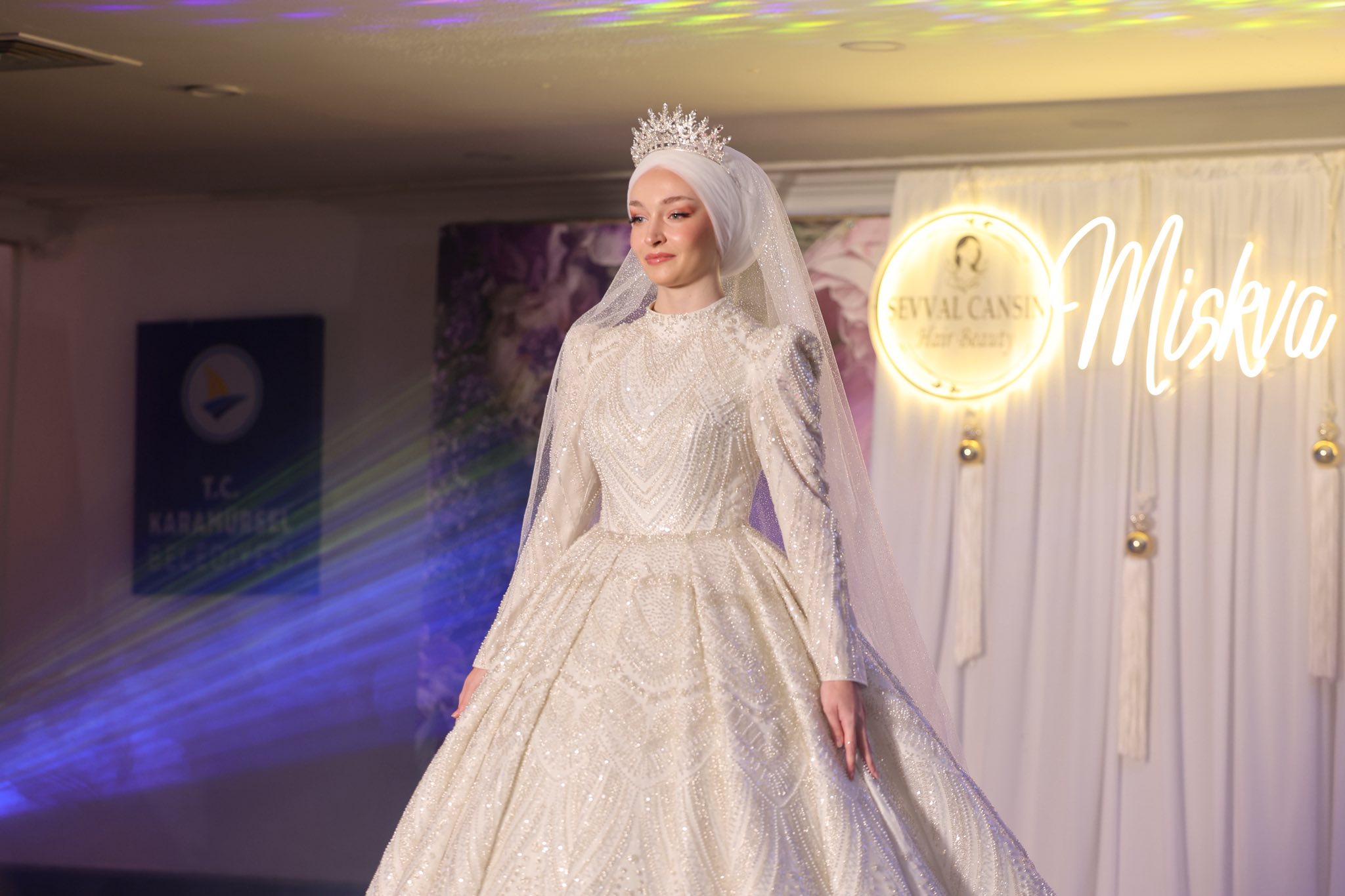 Geleneksel 2. Evlilik Ve Düğün Fuarının Son Günündeki Defile Muhteşem İlgi Gördü (13)