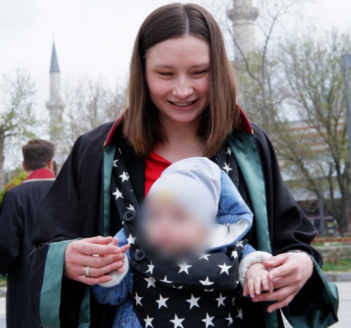 Genç Avukat 5 Metreden Düşerek Hayatını Kaybetti! (2)