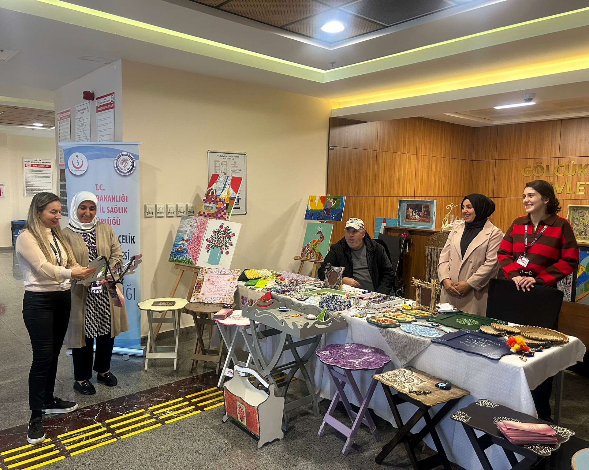Gölcük Necati Çelik Devlet Hastanesi’nde Sanat Dolu Etkinlik 3