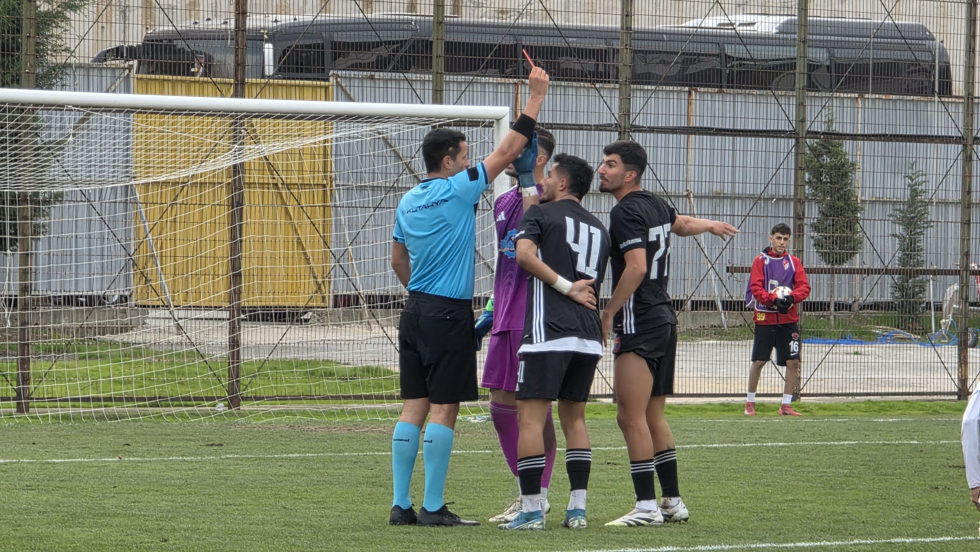 Gölcükspor Zorlu Maçı Tek Golle Geçti (17)