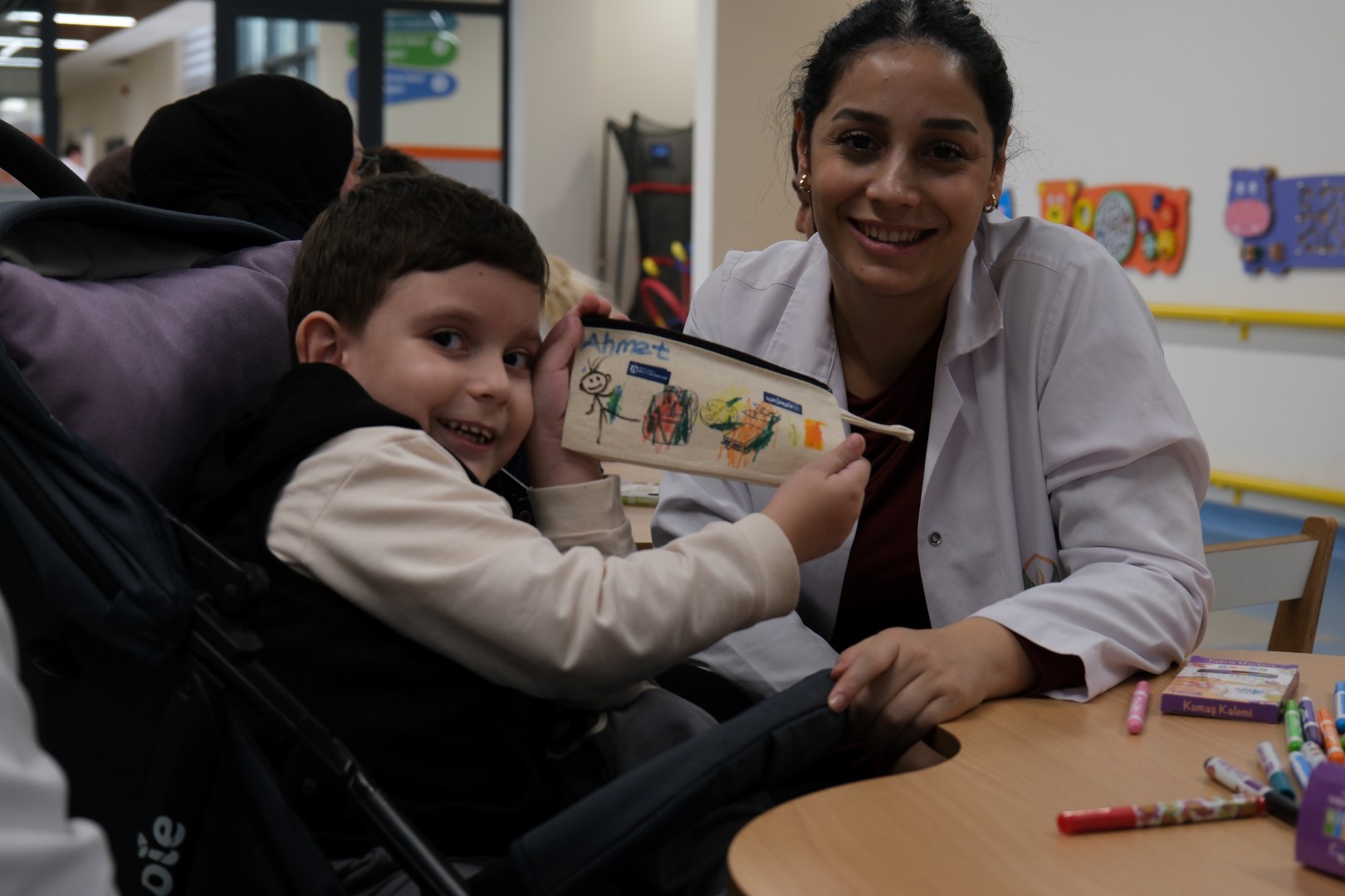 Gonca Engelsiz Yaşam Merkezi’nde Özel Çocuklara Renkli Atölye (5)