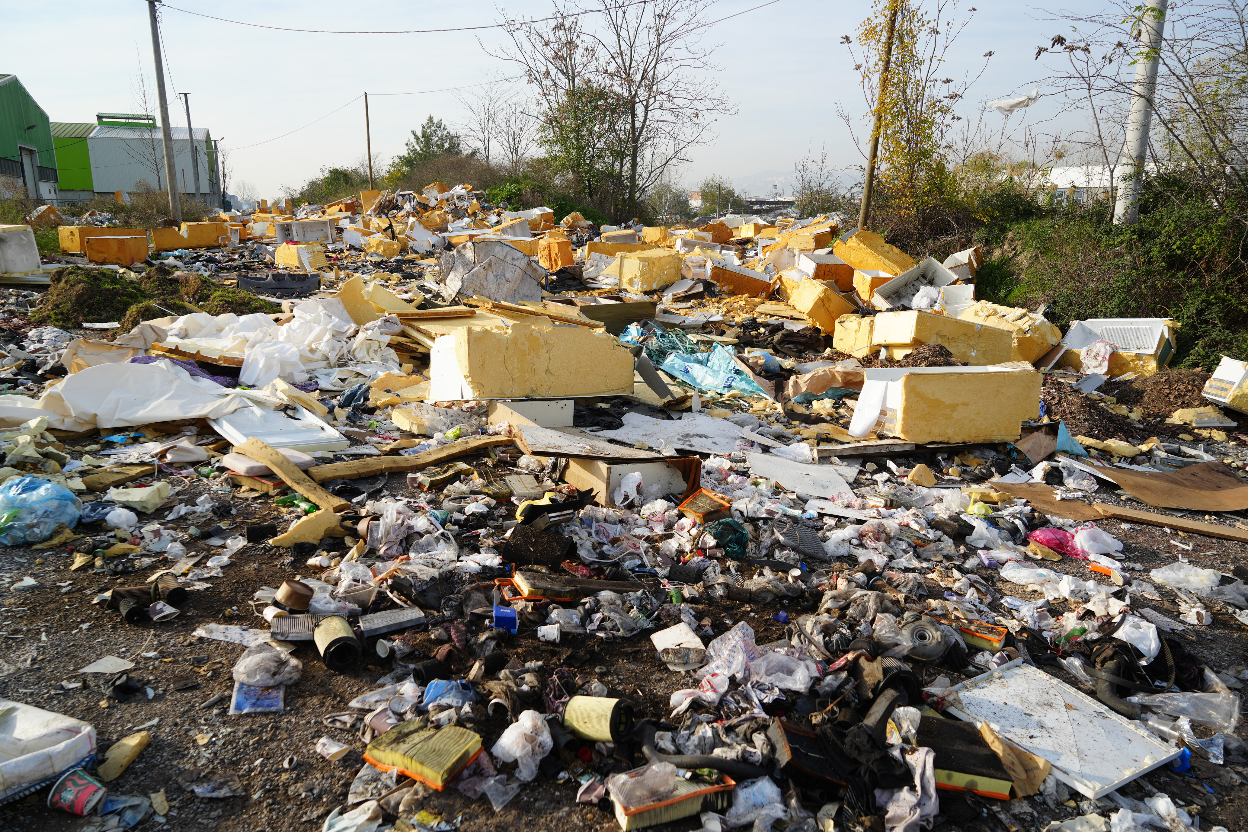 Halk İsyanda! İzmit'in Merkezi Resmen Çöplüğe Döndü 01
