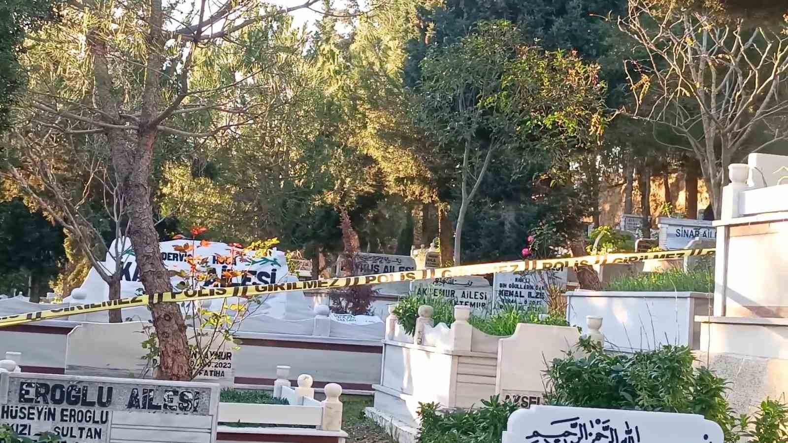 İki Gündür Kayıptı! Mezarlıkta Asılı Bulundu (2)