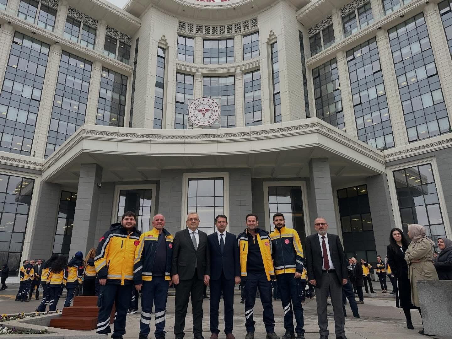 İlimize 10 Yeni Ambulans Tahsis Edildi (2)-1