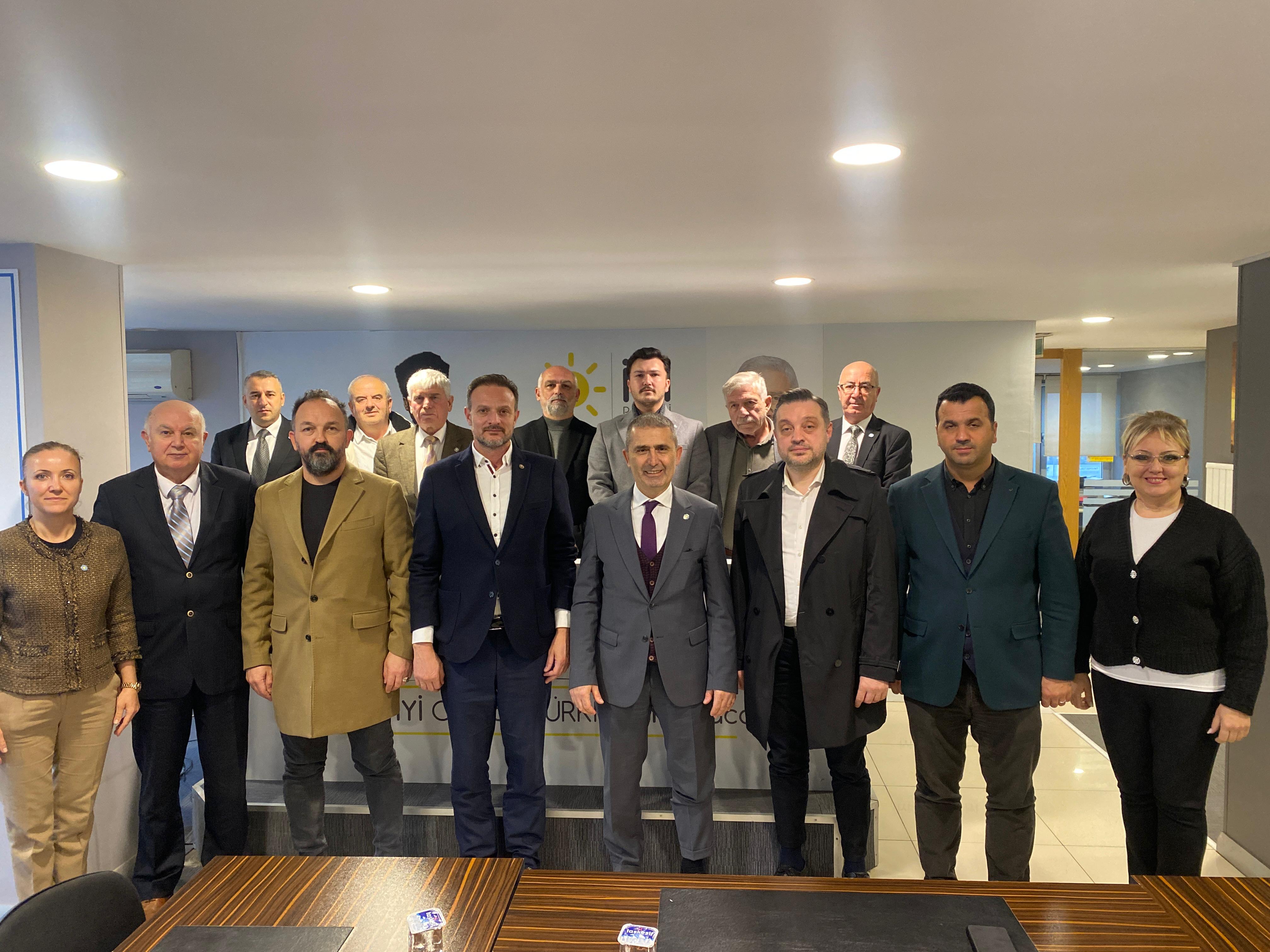 İyi̇ Parti’den Kocaeli Müteahhitler Birliği’ne Ziyaret (5)