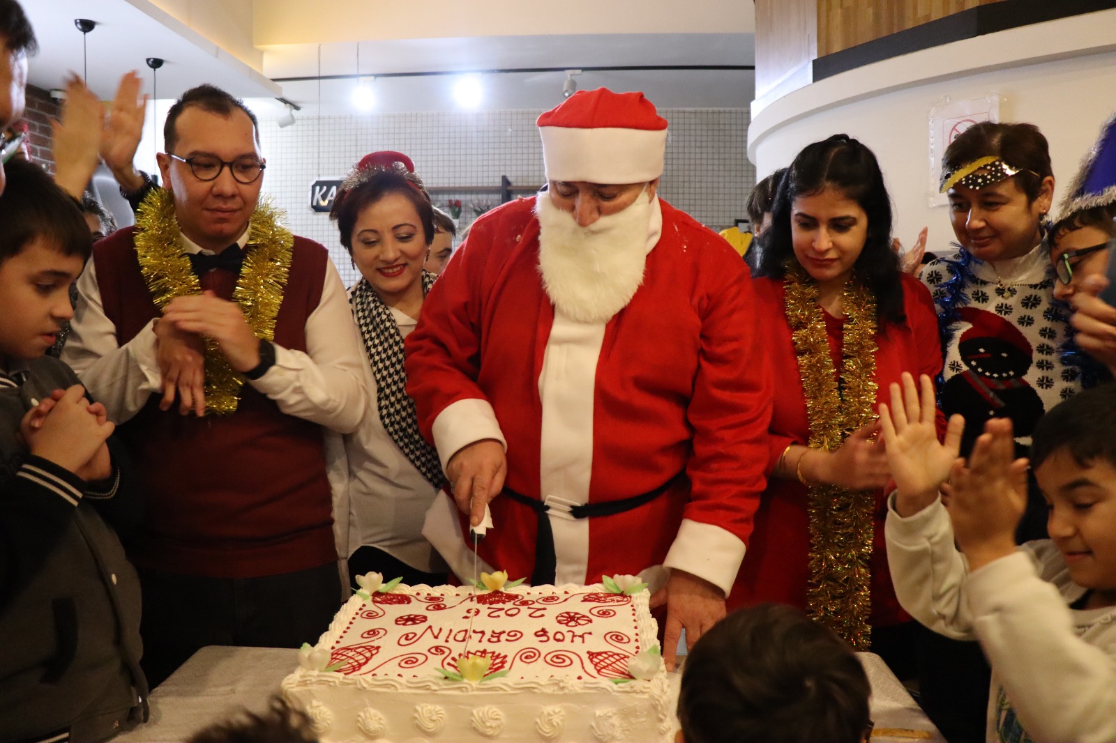 İzmit Belediyesi Down Cafe’de Engelsiz Yılbaşı Coşkusu 3