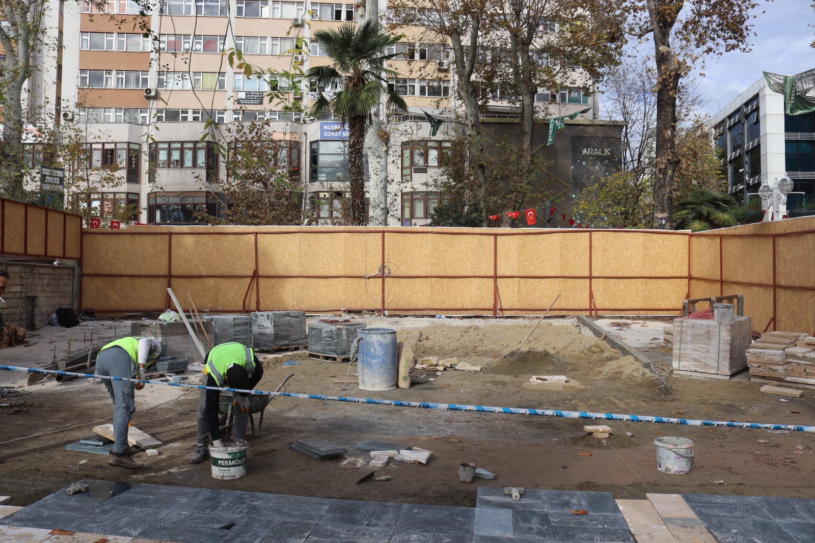 Izmit Belediyesi Fevziye Camii Park Alanini Yeniliyor (4)-1
