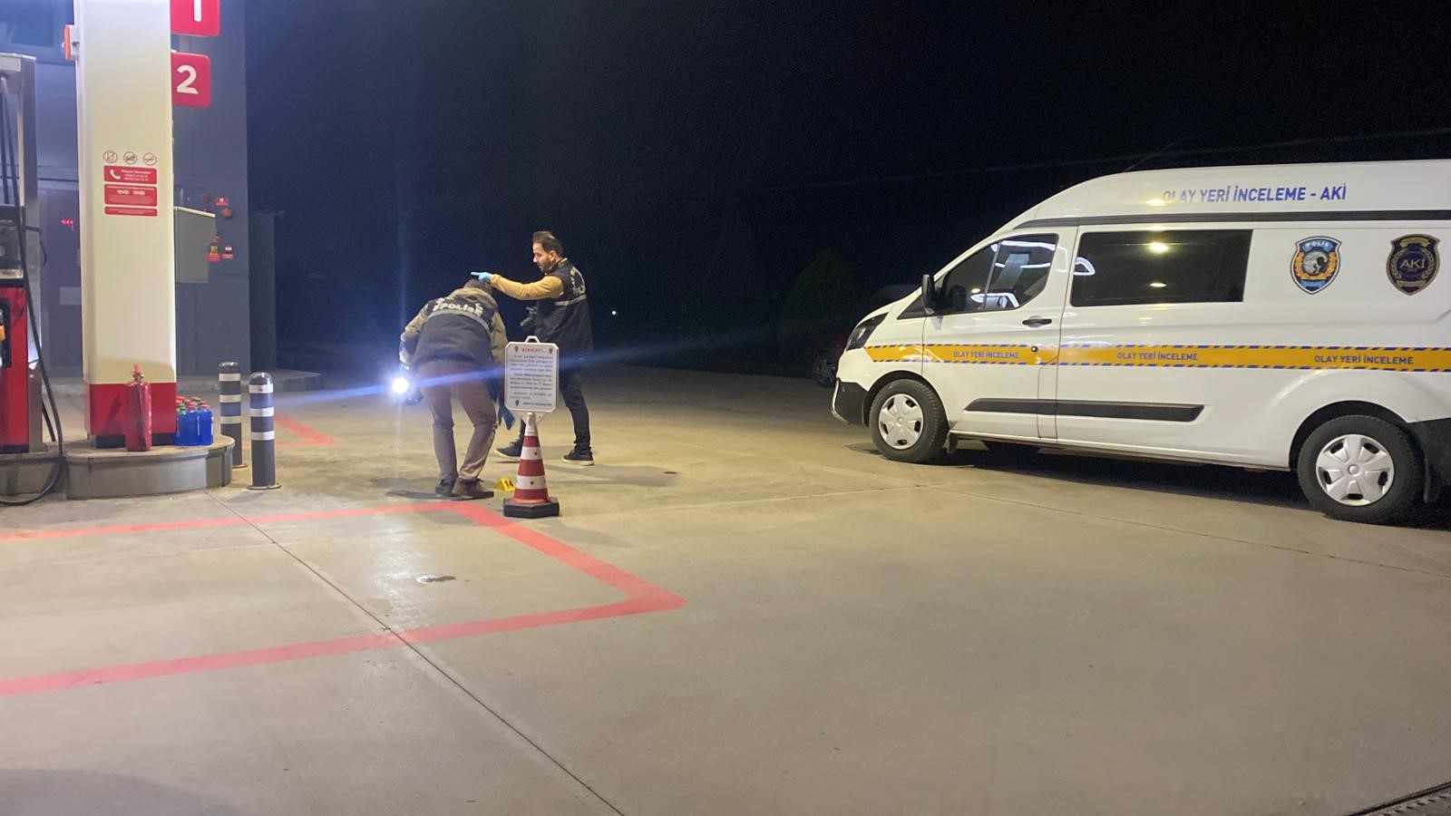 İzmit’te Gece Yarısı Silahlar Patladı! Yaralılardan Birisi Futbolcu Uğurcan Bekçi (3)