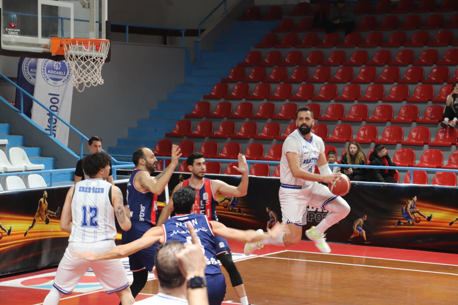 Kağıtspor'a Evinde Ciddi Uyarı 63 84 (3)