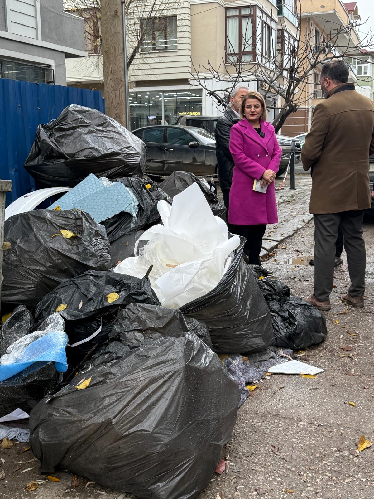 Kameralı Denetim Başladı! İzmit’te Hacimli Atıklar İçin Ceza Yağdı 3