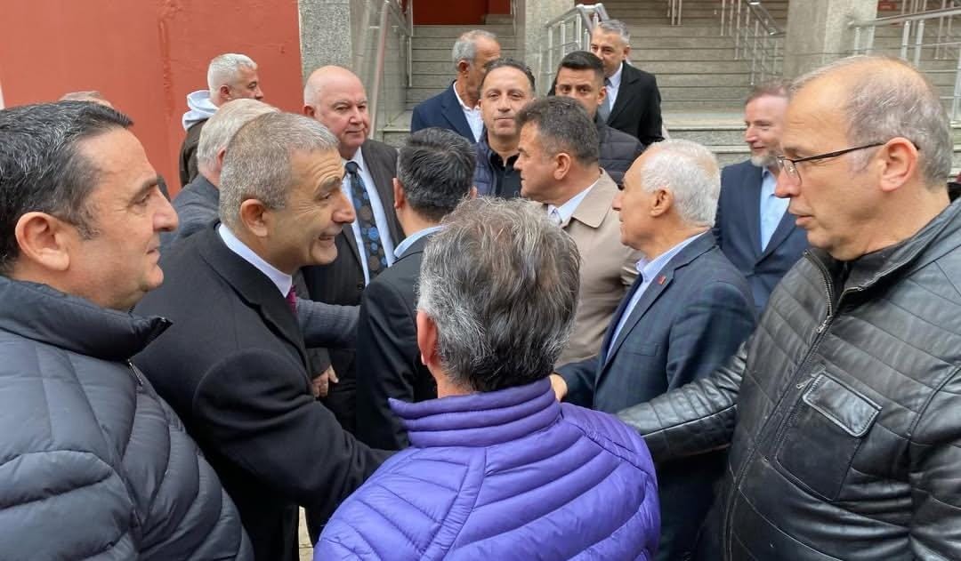 Kandıra’daki Çöp Tesisi Tartışmasına İyi̇ Parti’den Tepki! “Bugün 300’Üz, Yarın 10 Bin Olacağız!” (11)