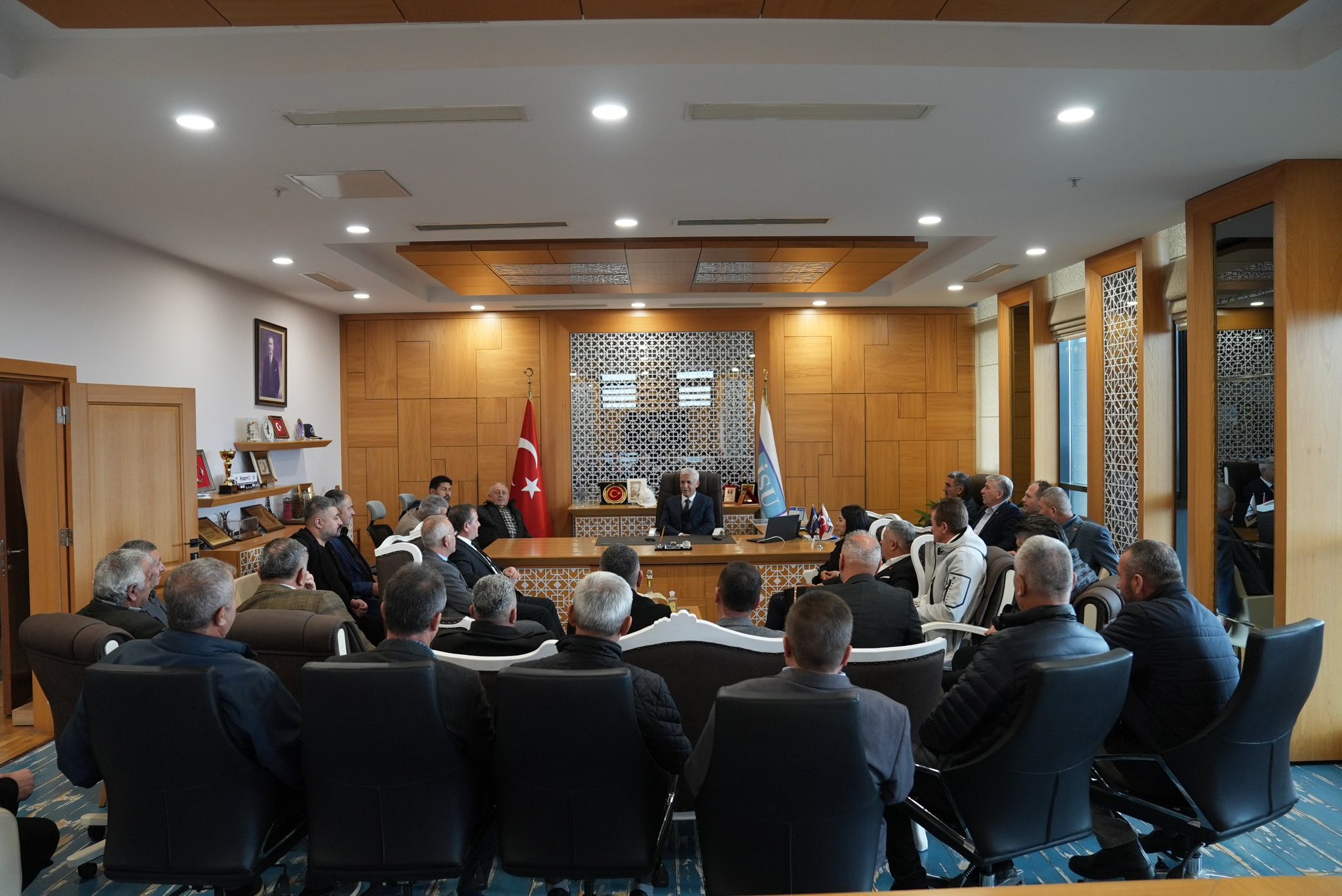 Kandıralı Muhtarlar Hemşehrileri Ali Sağlık'ı Ziyaret Etti 2