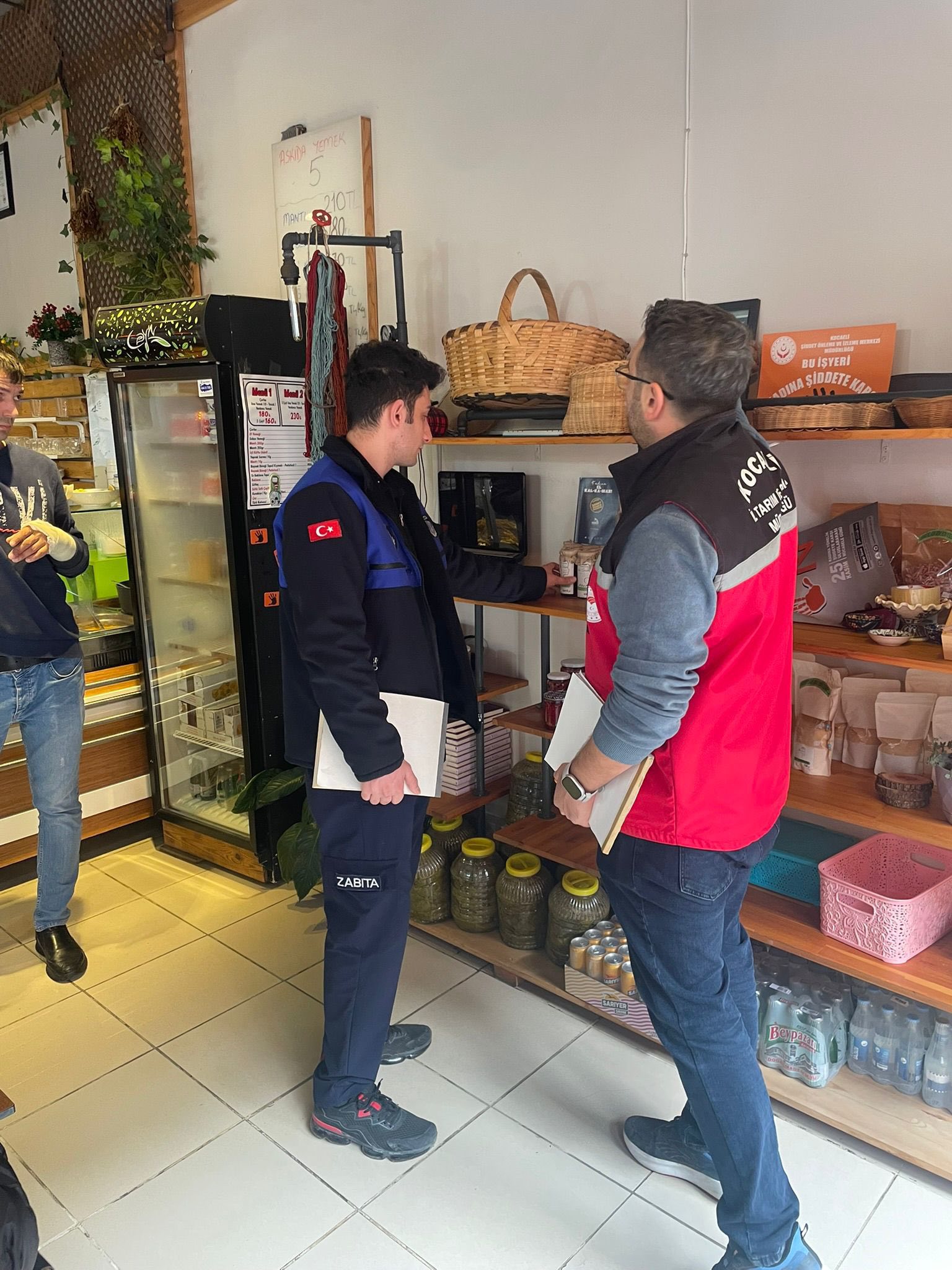 Karamürsel'de Yılbaşı Öncesi Fırın Ve Marketlere Sıkı Denetim (4)