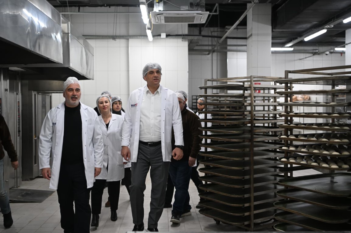 Kartepe Belediye Başkanı Kocaman’dan Hizir 41 Afet Mutfağı’na Destek Ziyareti (3)