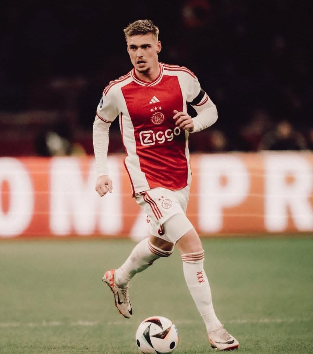 Kenneth Taylor Kimdir, Mevkisi Ne, Fenerbahçe’ye Transfer Olacak Mı (3)