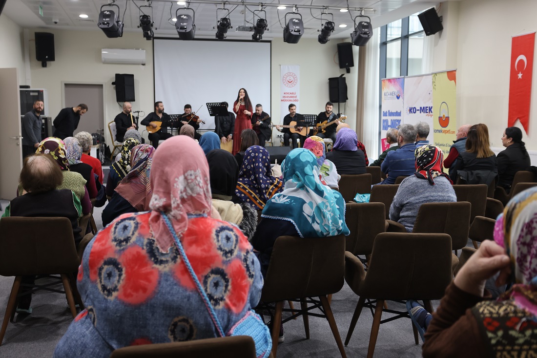 Ko Mek Vefası Kocaeli Huzurevi’nde Gönülleri Isıttı 1