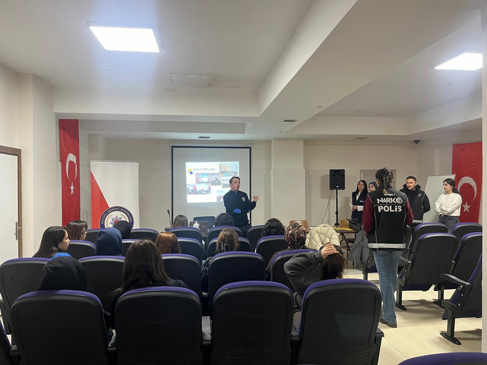 Kocaeli Emniyeti’nden Öğrenci Ve Çocuklara Yönelik Farkındalık Seferberliği (4)-1